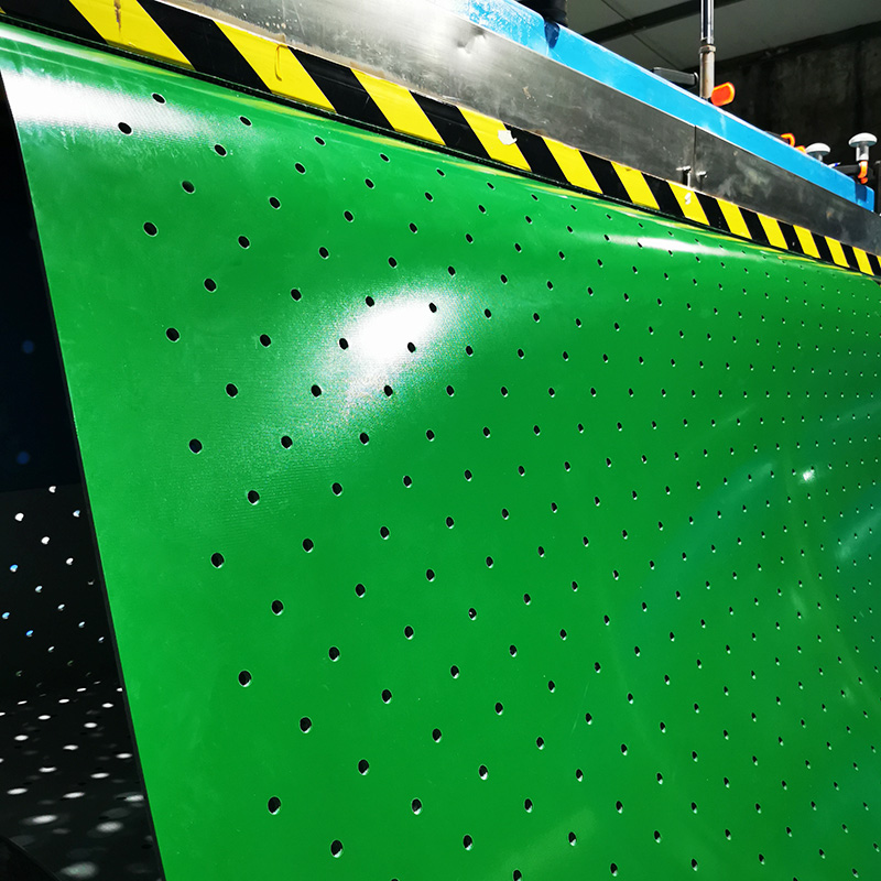 布料激光打码机激光刻饬机打孔输送带武汉三工光电