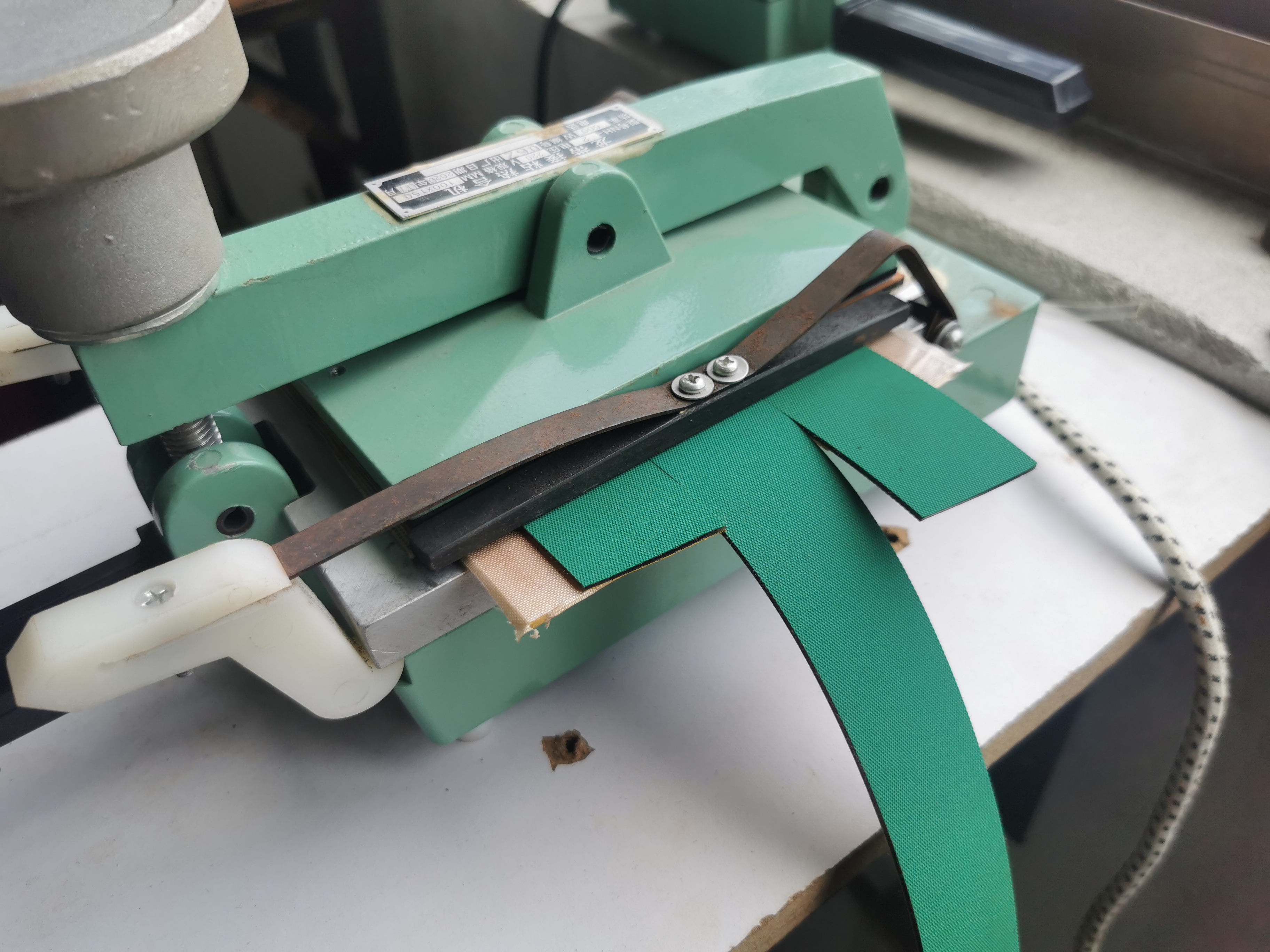 尼龙片基带厂家传动带定制黄绿片基带